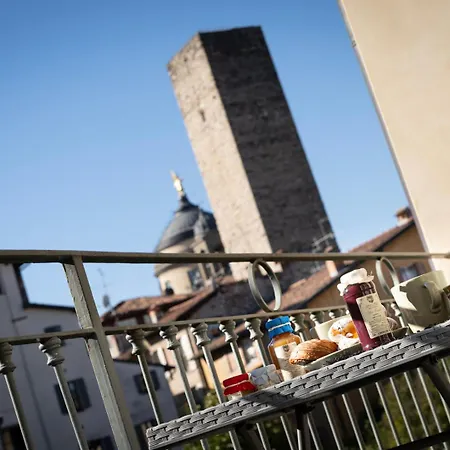 Solata 6 Exclusive Апартаменти Бергамо